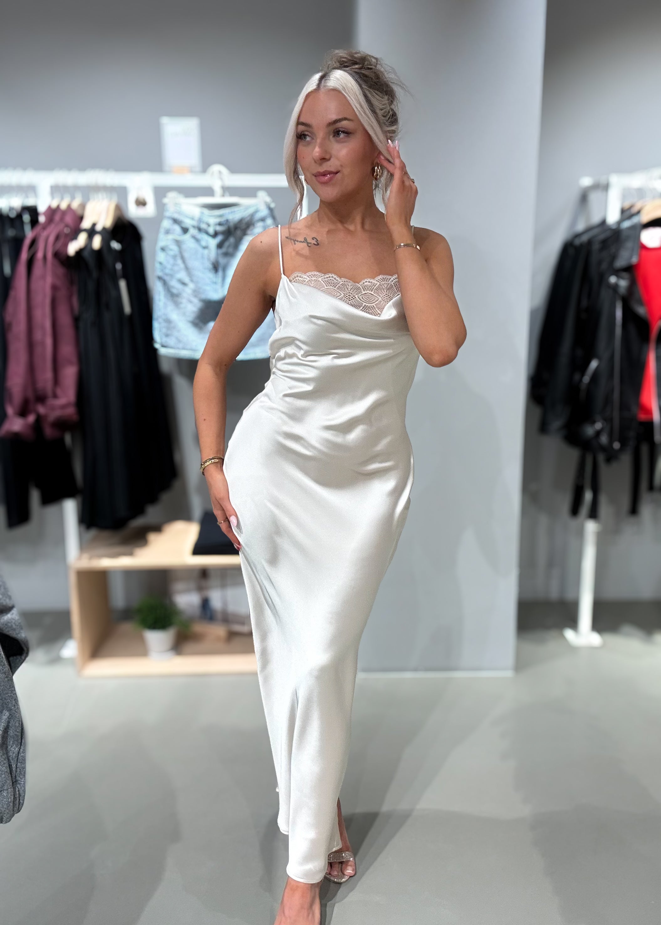 VIHANNE Long Dress - Birch